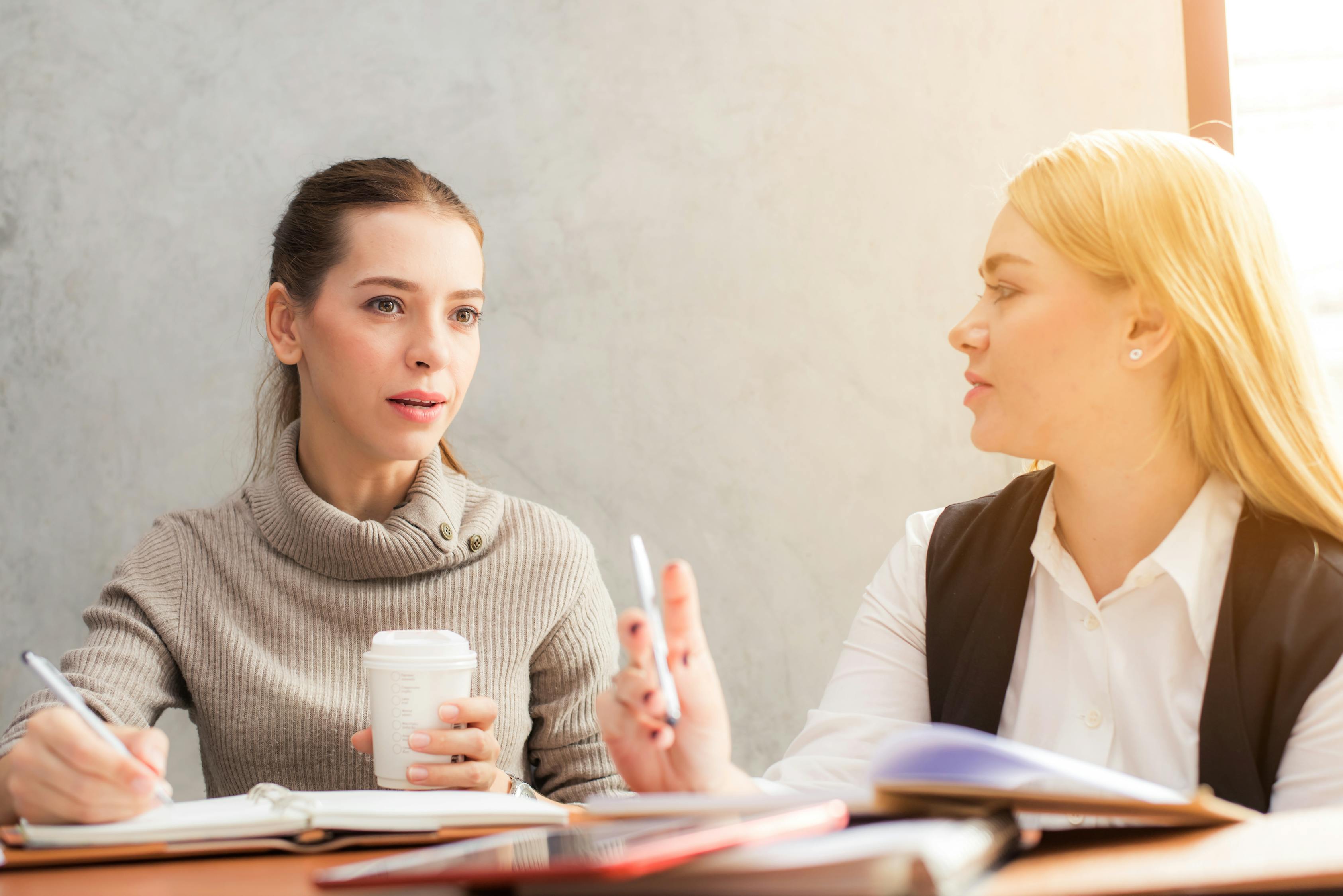 退伍兵征服女領導，職場愛情與事業(yè)的新篇章