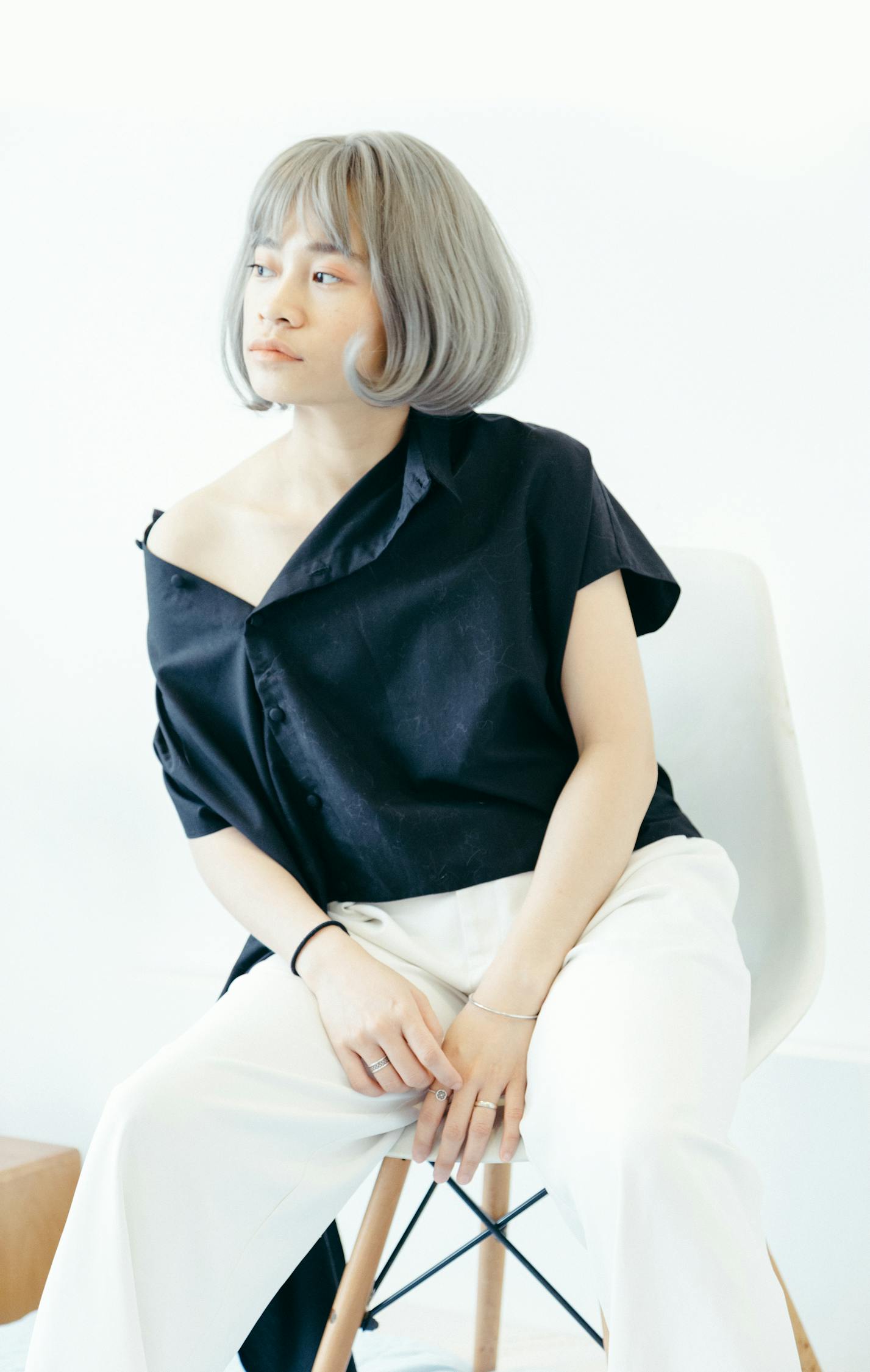 沈夢辰機場街拍，時尚魅力的完美詮釋